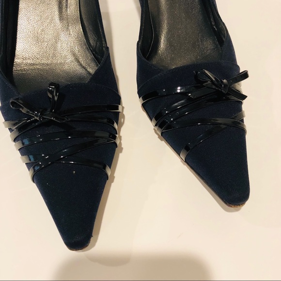 STUART WEITZMAN Black Fabric & Patent Leather Bow - Picture 6 of 11